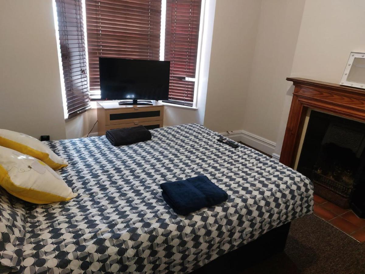 Rooms In A Victorian Comfortable 4-Bedroom House In Milton Keynes Rooms Not En-Suites Wolverton  Buitenkant foto